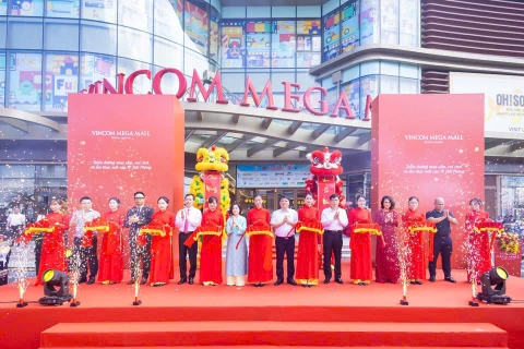 Vincom Mega Mall Royal Island Vũ Yên chính thức khai trương hoành tráng Vincom Mega Mall Royal Island Vũ Yên chính thức khai trương hoành tráng