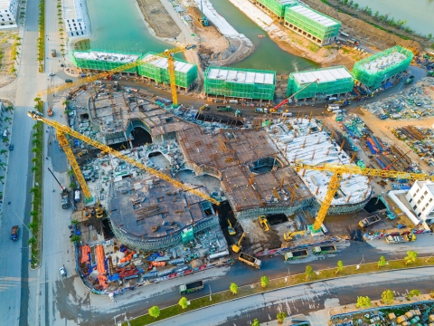 Cập nhật tiến độ xây dựng Vincom Mega Mall tại dự án Vinhomes Vũ Yên tháng 10/2024